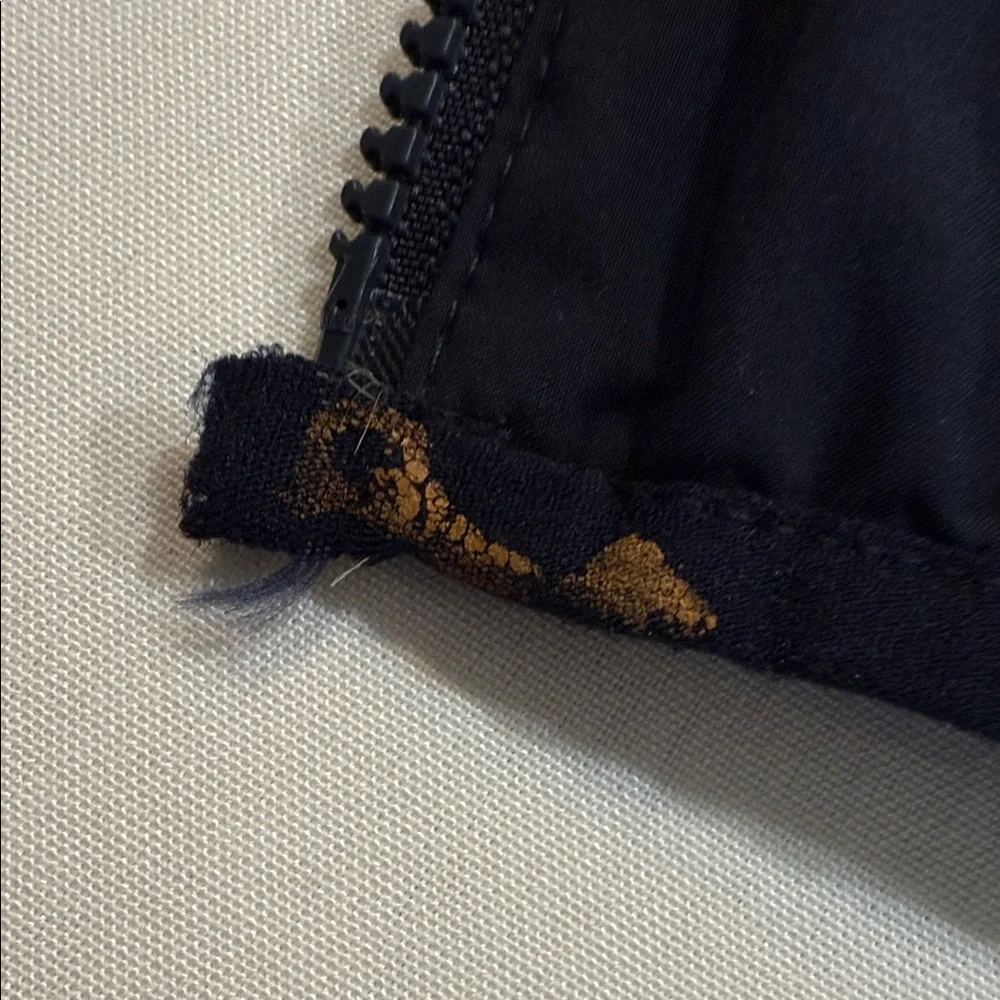 Lauren Ralph lauren Navy Quilted Puffer Vest Hooded Zip Front RLL Logo Size Med. - Picture 13 of 15